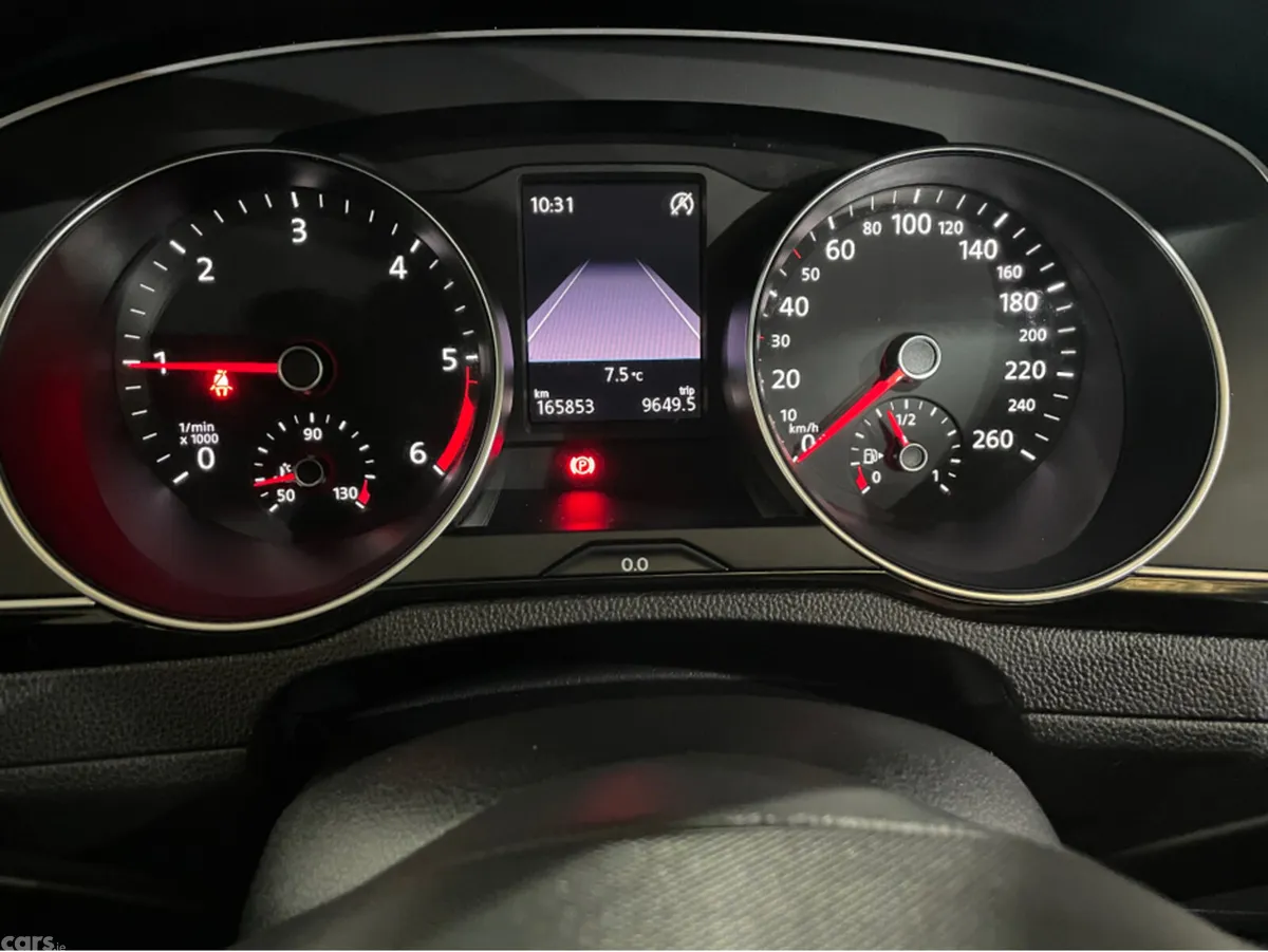 Volkswagen Passat Saloon, Diesel, 2022, Grey