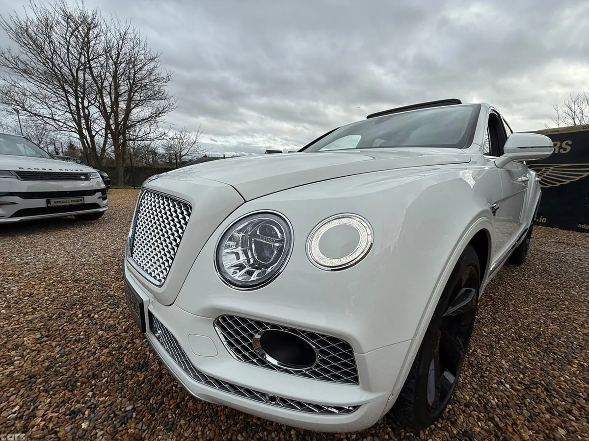 Bentley Bentayga Estate, Petrol Hybrid, 2020, White