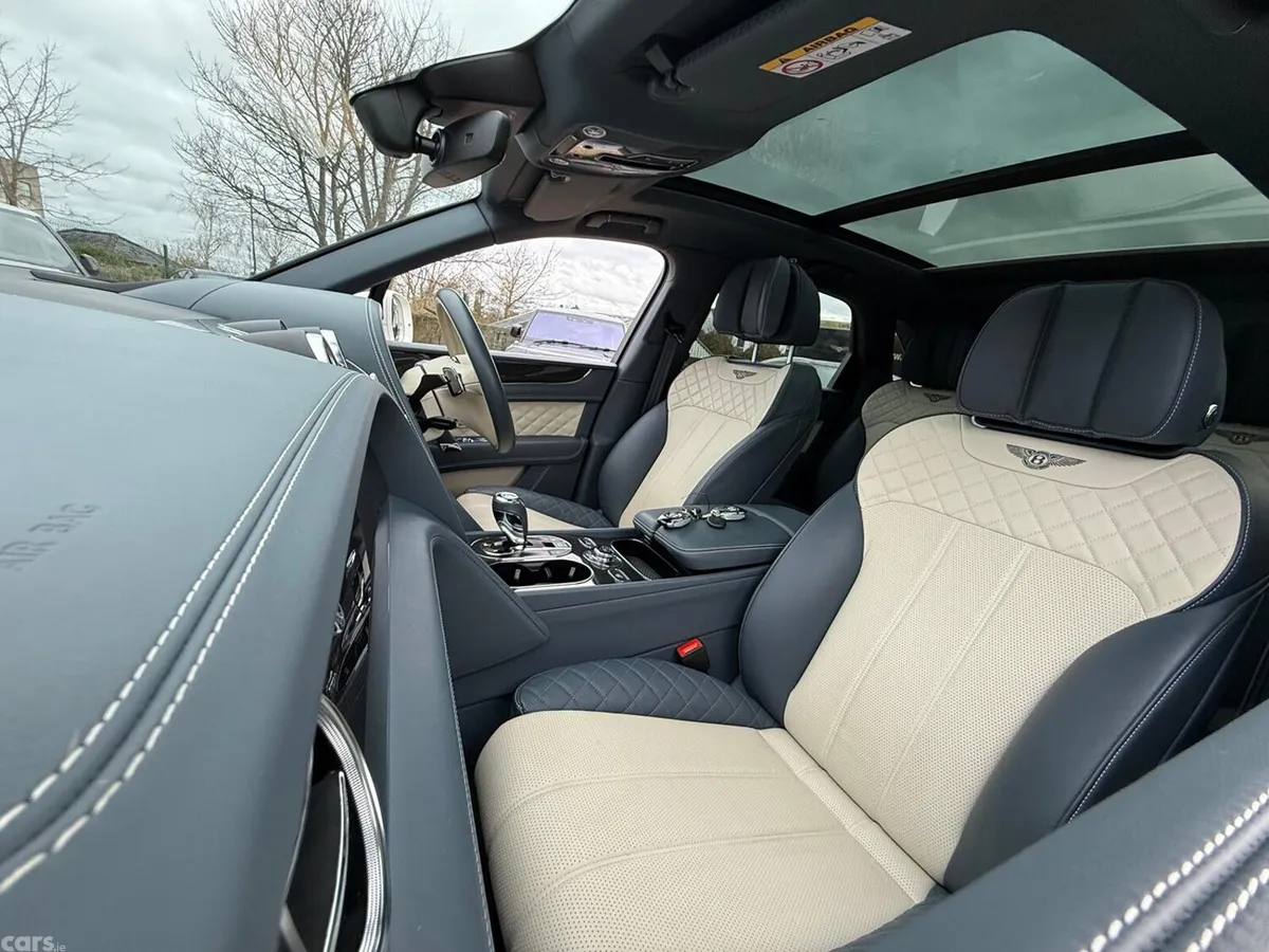 Bentley Bentayga Estate, Petrol Hybrid, 2020, White