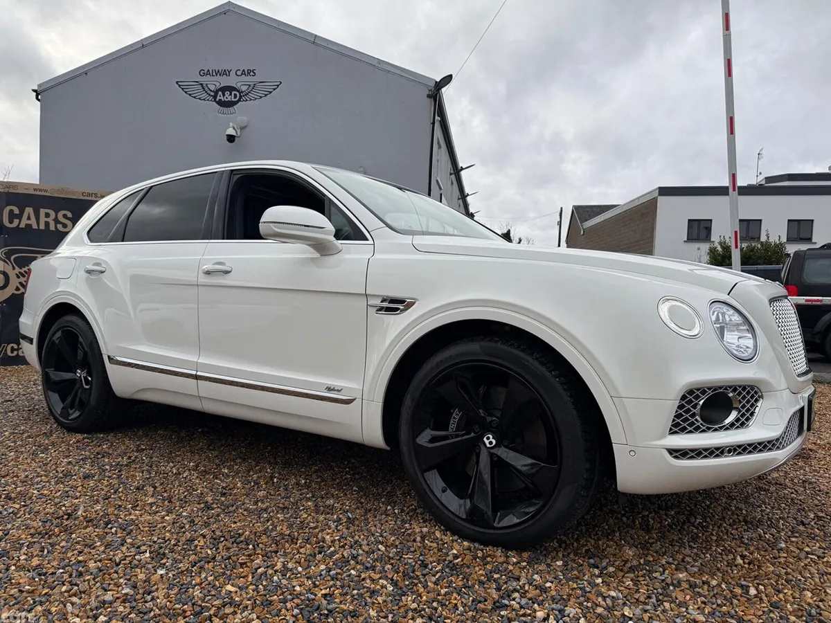 Bentley Bentayga Estate, Petrol Hybrid, 2020, White