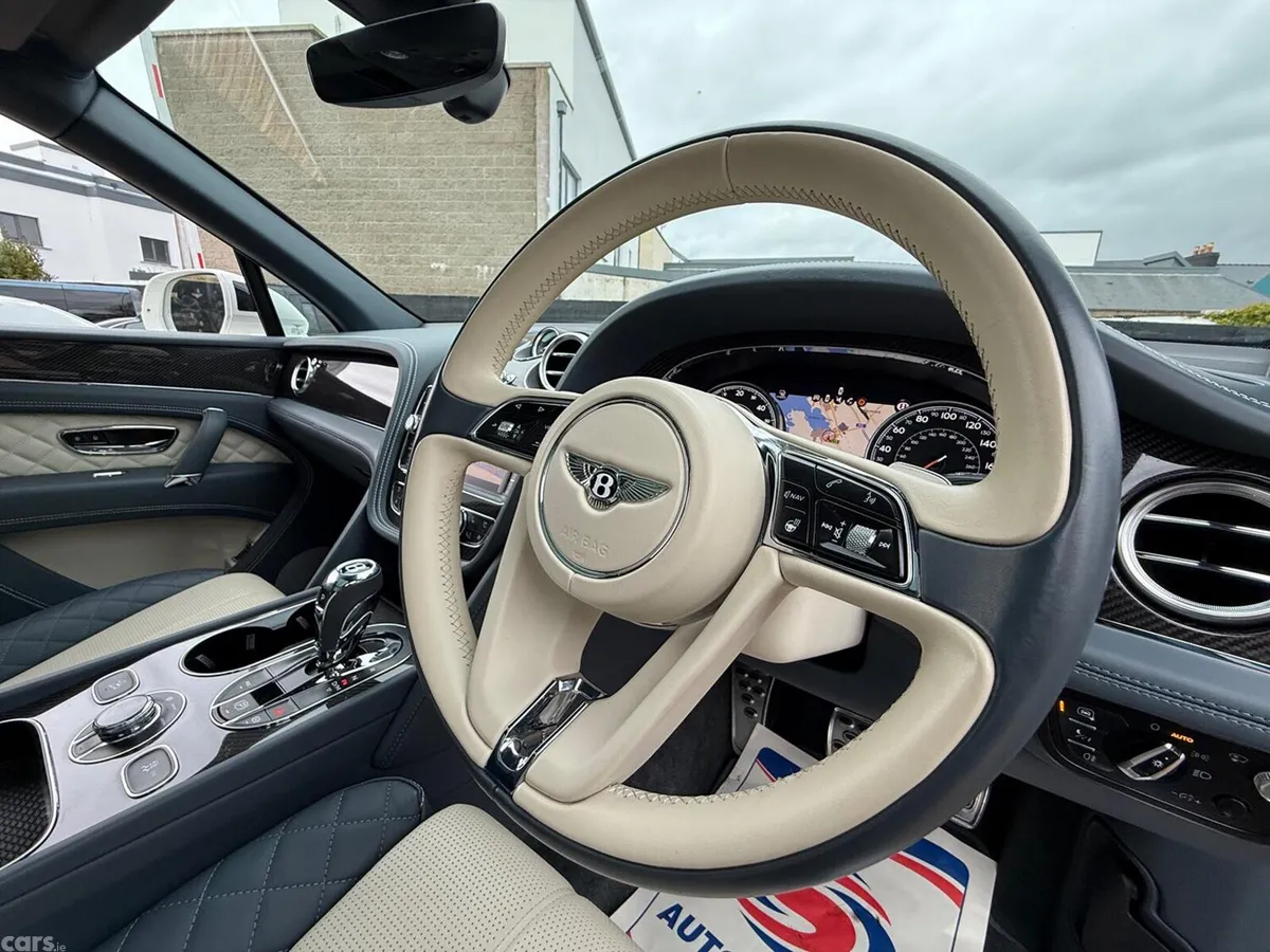 Bentley Bentayga Estate, Petrol Hybrid, 2020, White