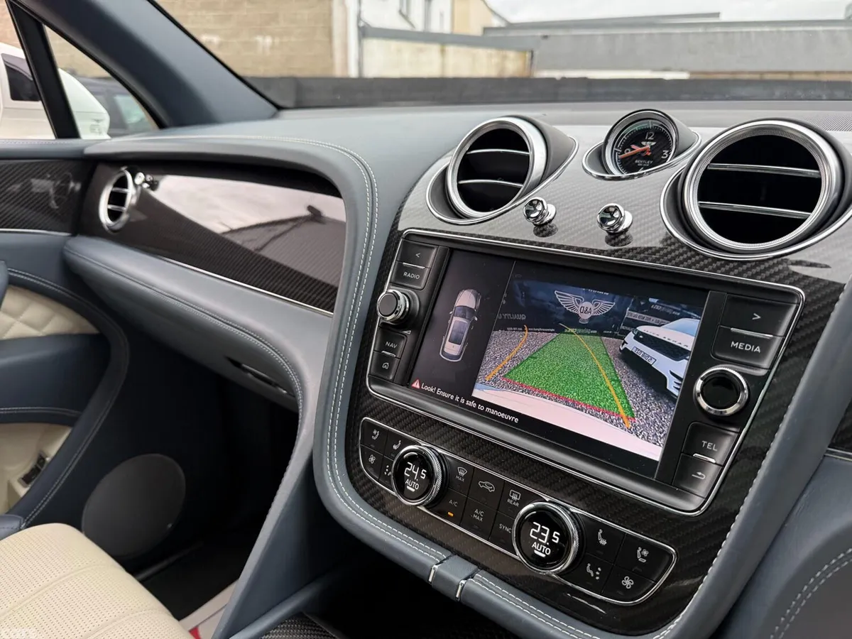 Bentley Bentayga Estate, Petrol Hybrid, 2020, White