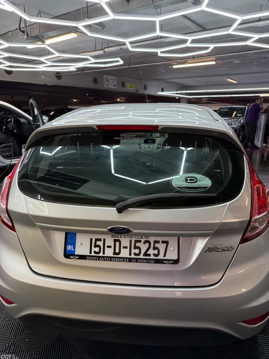Ford Fiesta Hatchback, Petrol, 2015, Silver