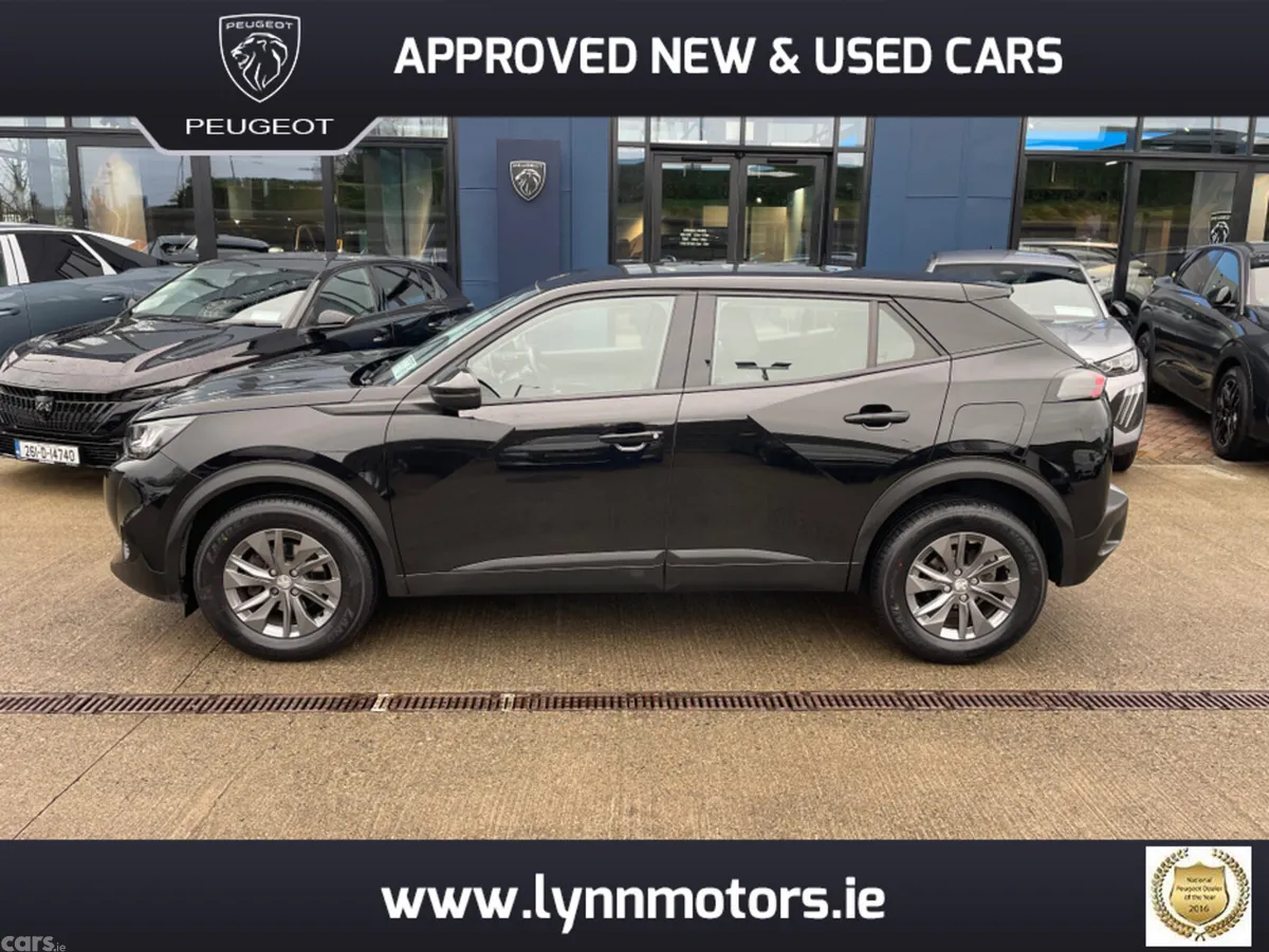 Peugeot 2008 MPV, Petrol, 2021, Black