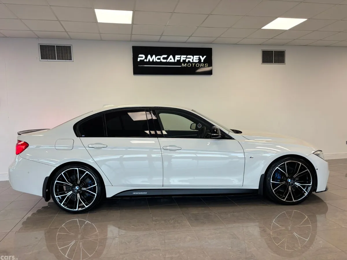 BMW 3-Series Saloon, Diesel, 2015, White