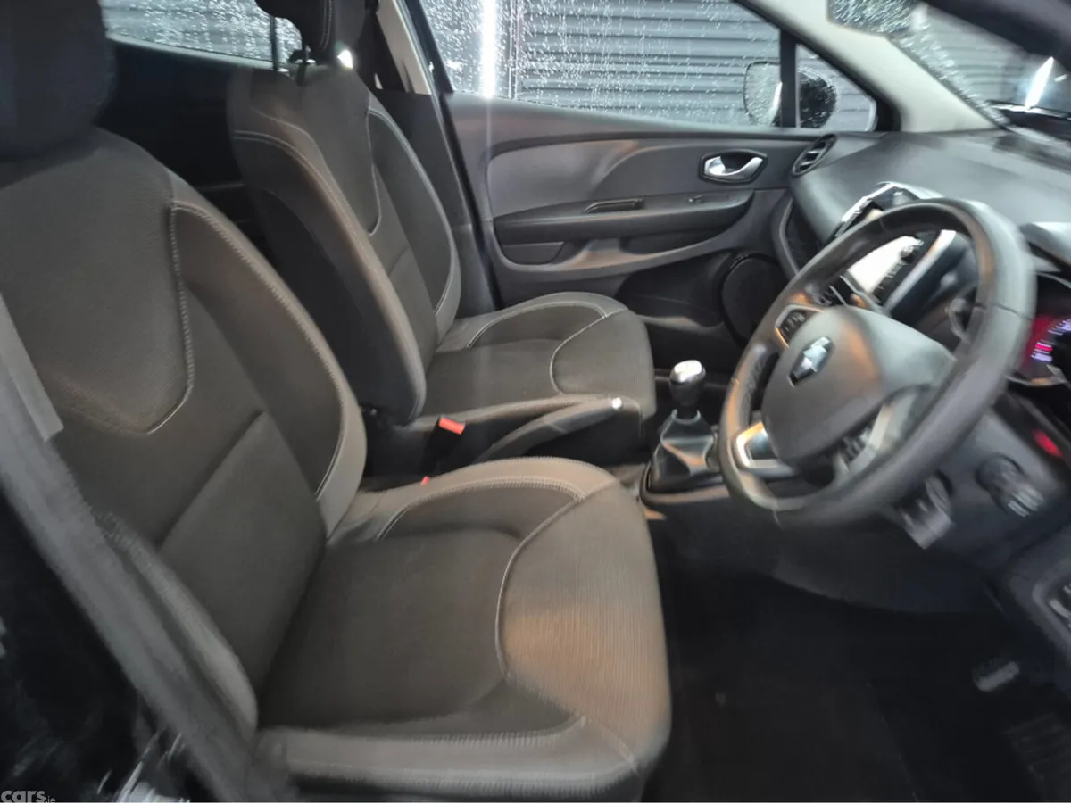 Renault Clio Hatchback, Petrol, 2018, Black
