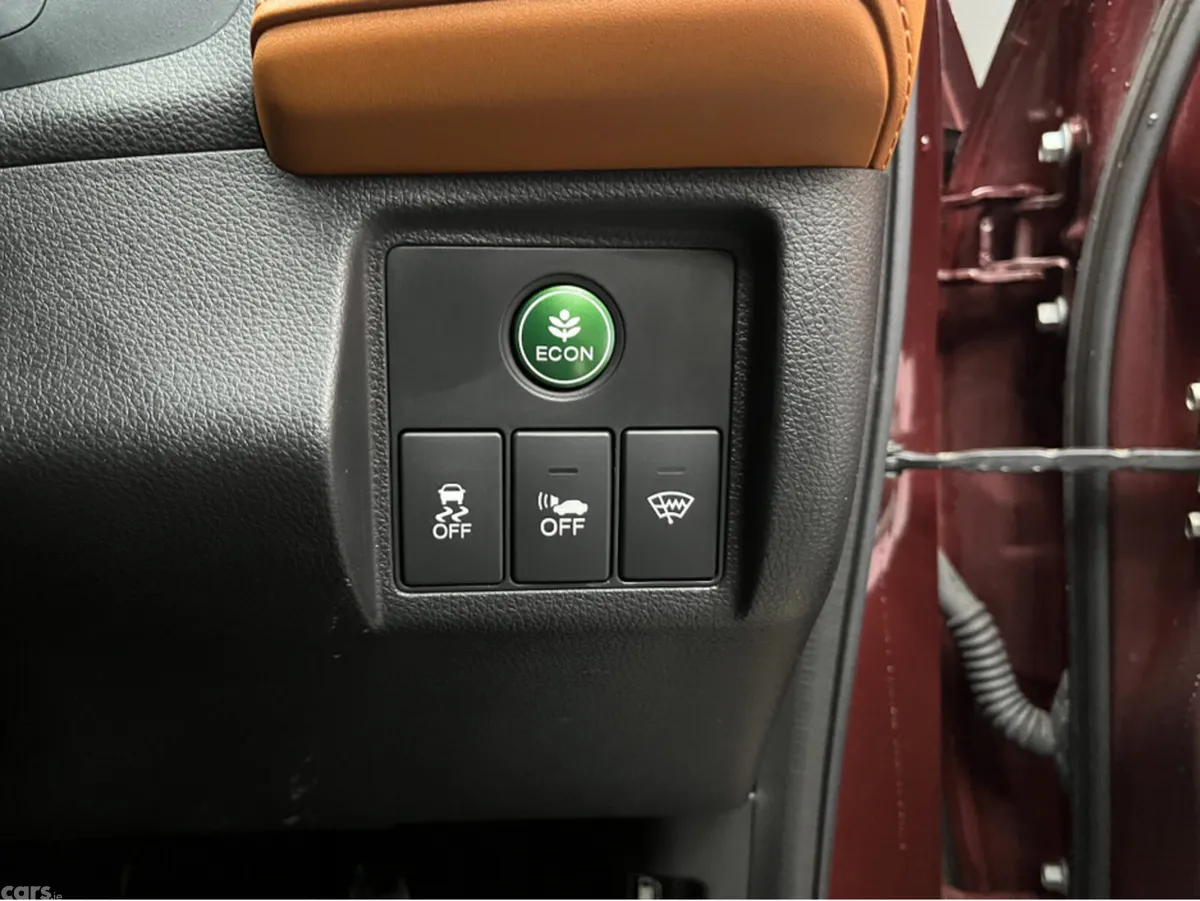 Honda Vezel SUV, Petrol Hybrid, 2015, Red