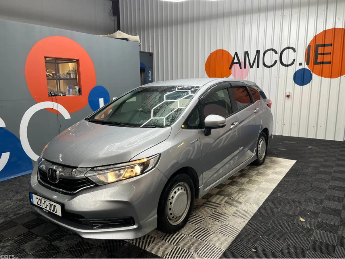 Honda Shuttle MPV, Petrol Hybrid, 2022, Silver