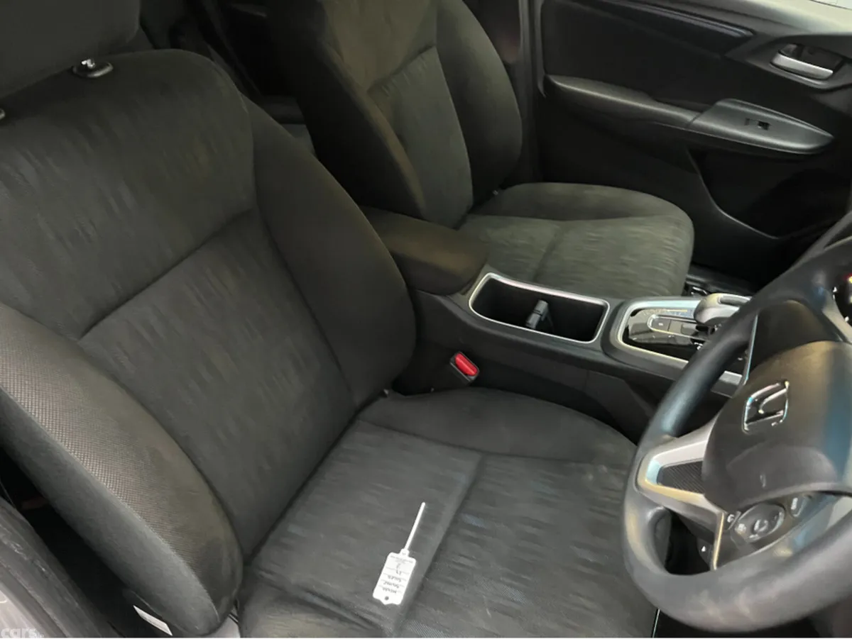 Honda Shuttle MPV, Petrol Hybrid, 2022, Silver