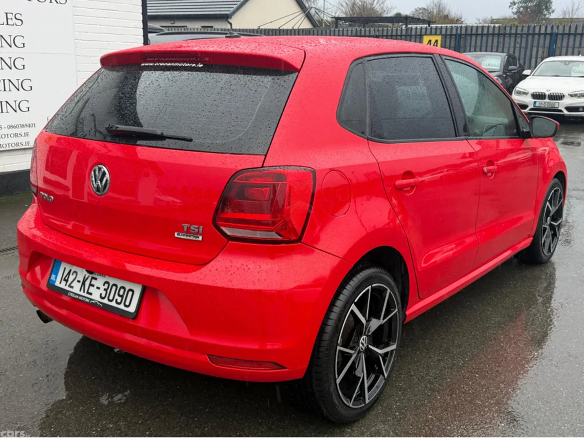 Volkswagen Polo Hatchback, Petrol, 2014, Red