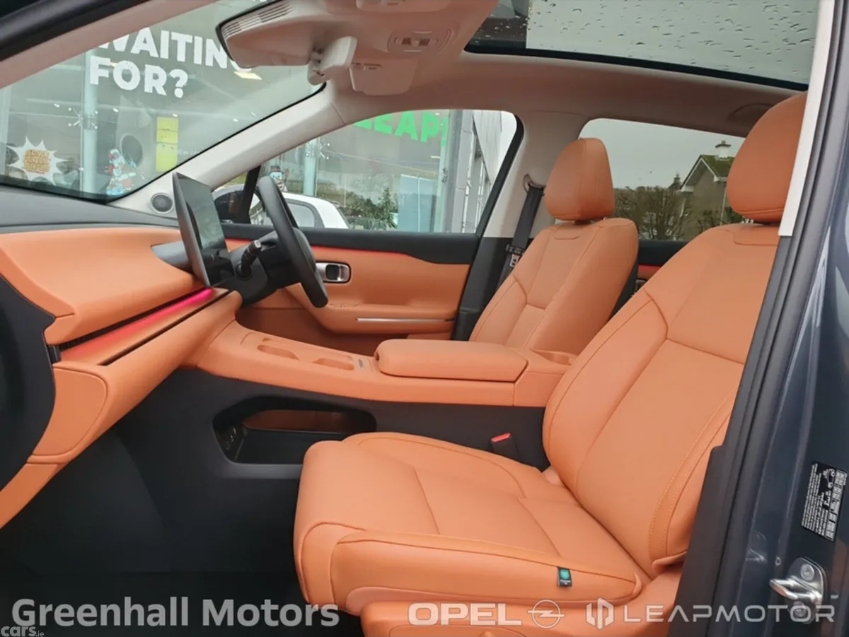 Leapmotor C10 SUV, Petrol Plug-in Hybrid, 2027, Grey