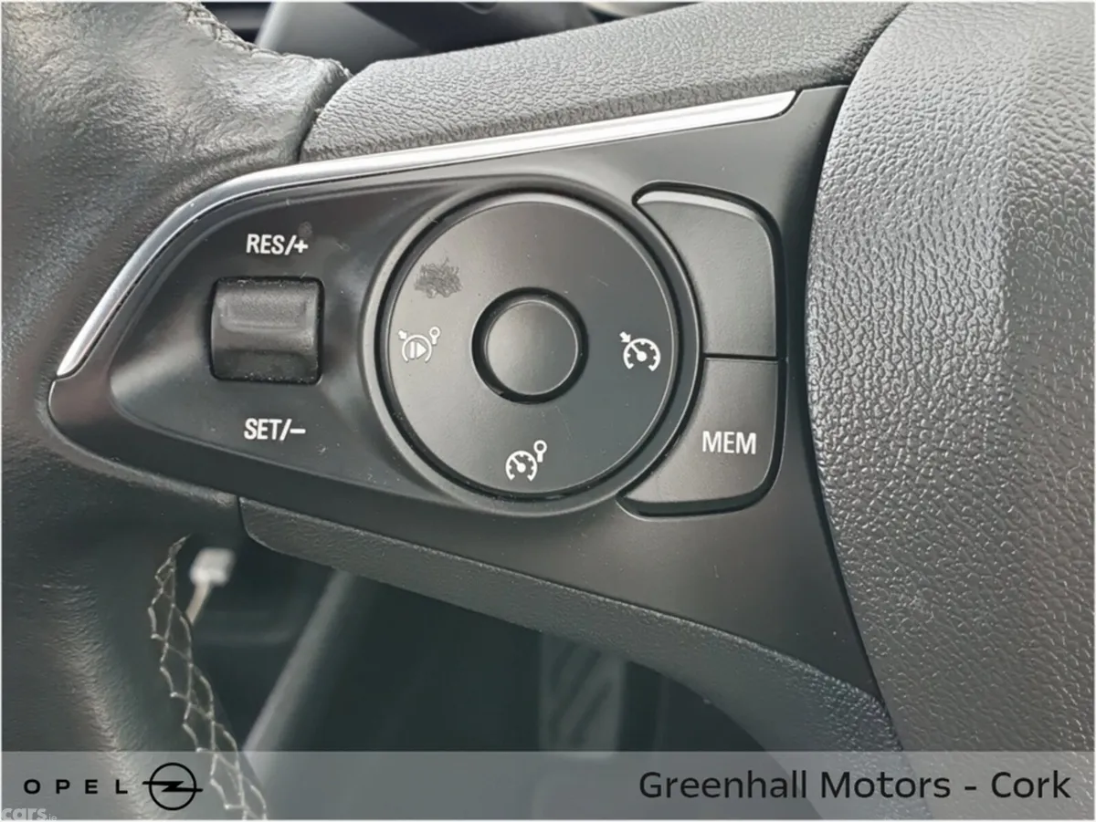 Opel Crossland SUV, Diesel, 2022, Black