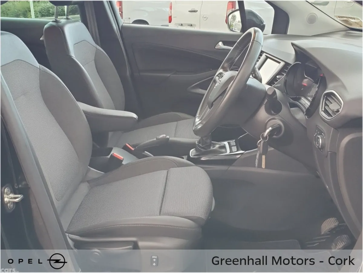 Opel Crossland SUV, Diesel, 2022, Black