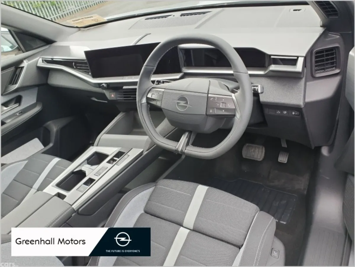 Opel Grandland SUV, Electric, 2026, Silver
