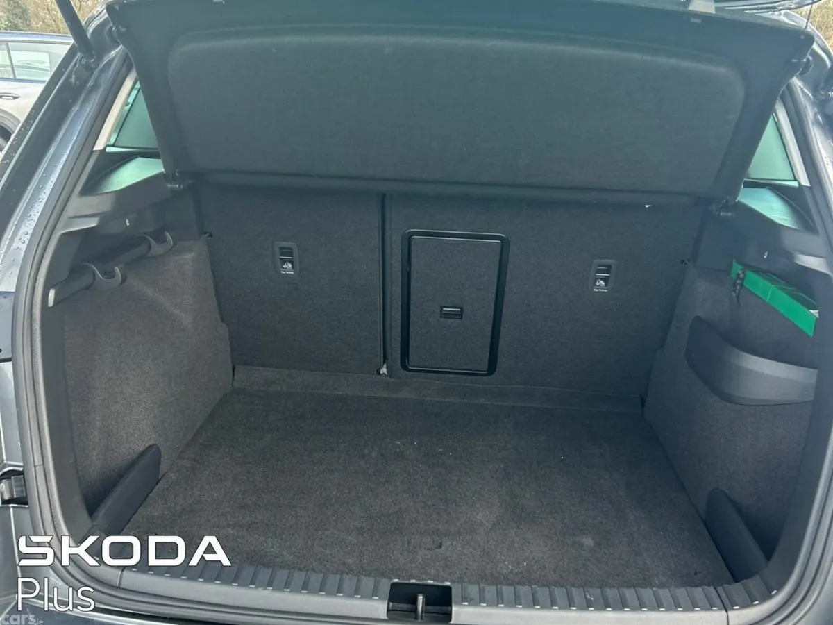 Skoda Karoq SUV, Diesel, 2024, Grey