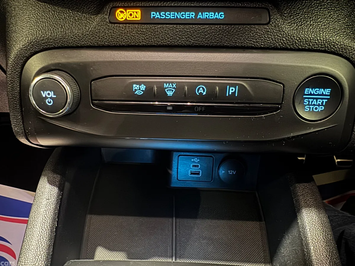 Ford Focus Hatchback, Petrol Hybrid, 2025, Grey