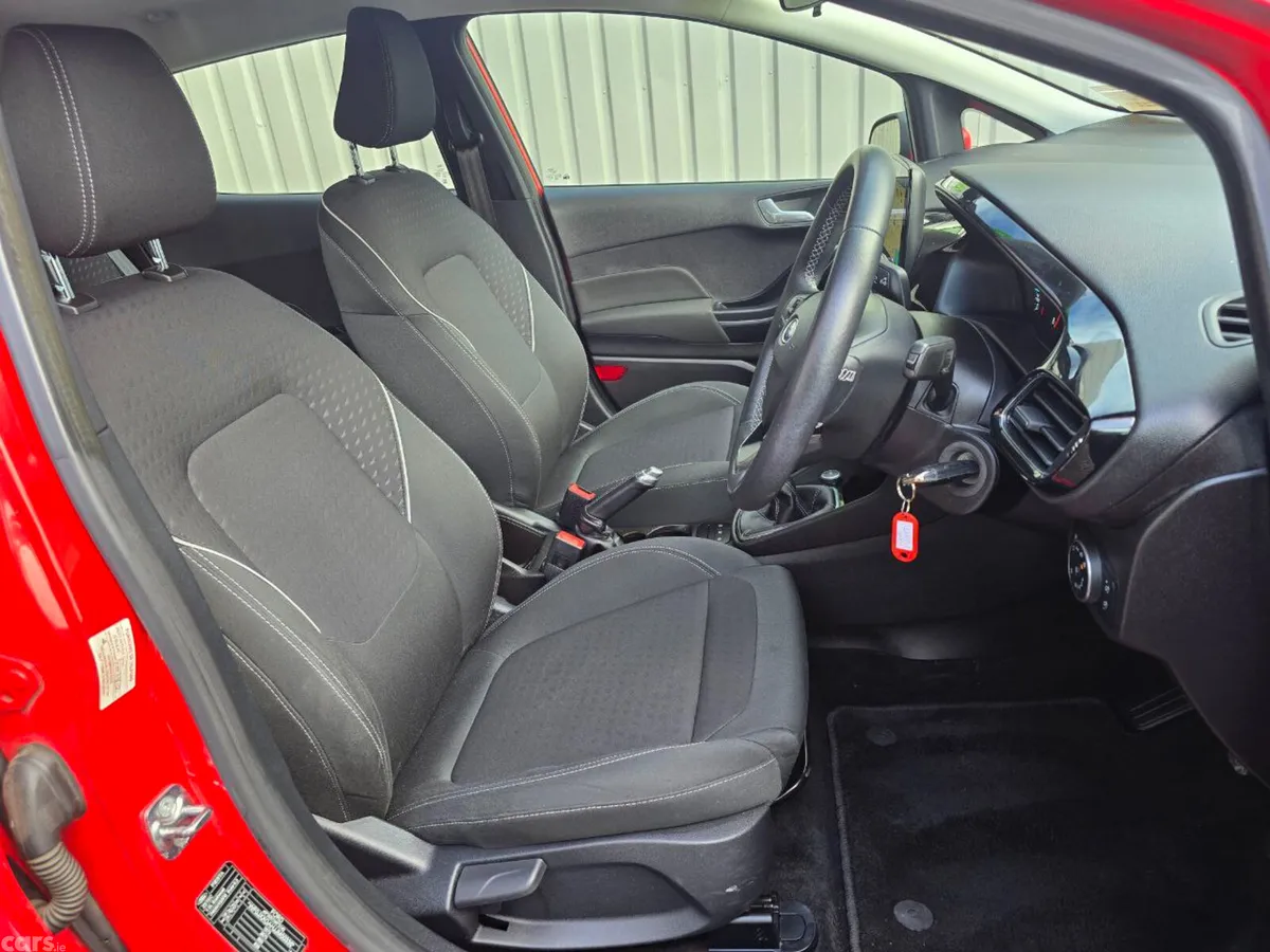 Ford Fiesta Hatchback, Petrol, 2018, Red