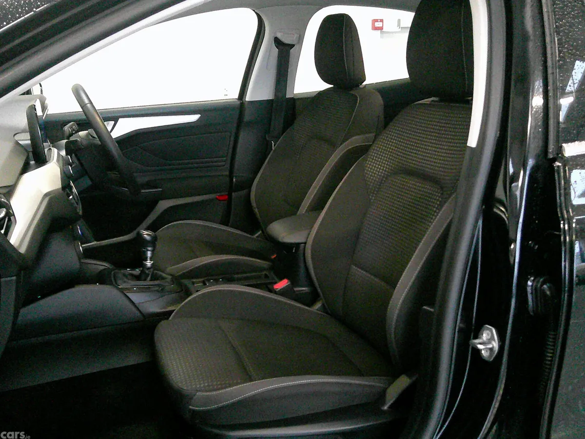 Ford Focus Hatchback, Diesel, 2021, Black
