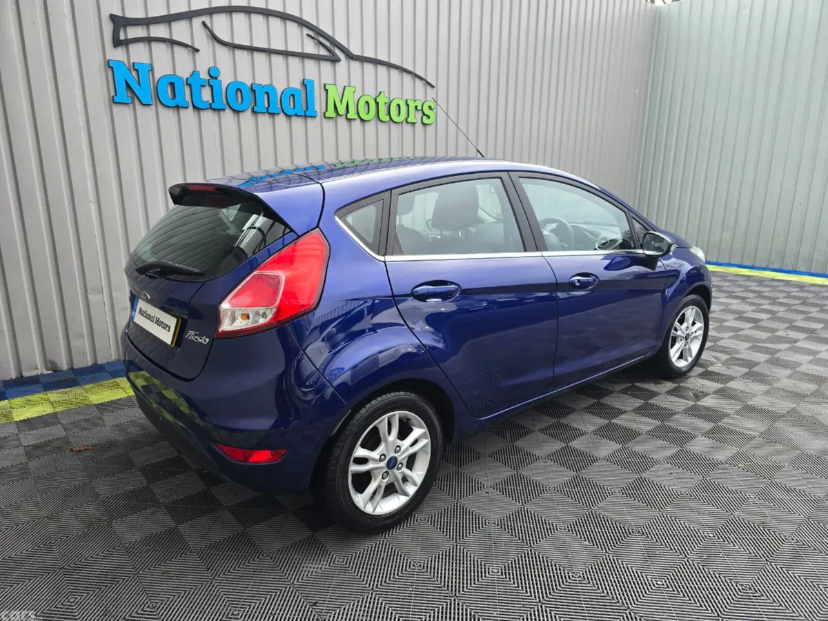 Ford Fiesta Hatchback, Petrol, 2017, Blue