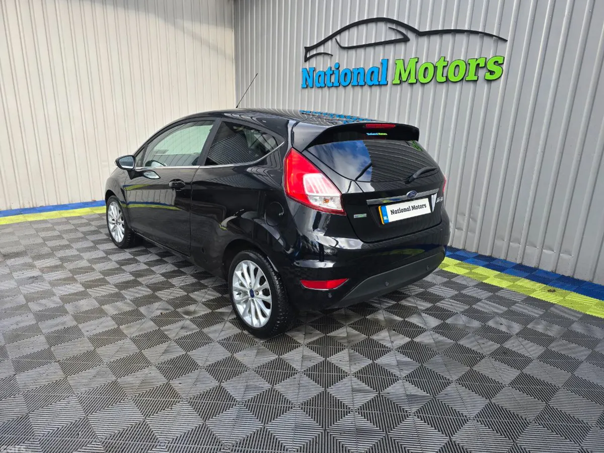 Ford Fiesta Hatchback, Petrol, 2017, Black