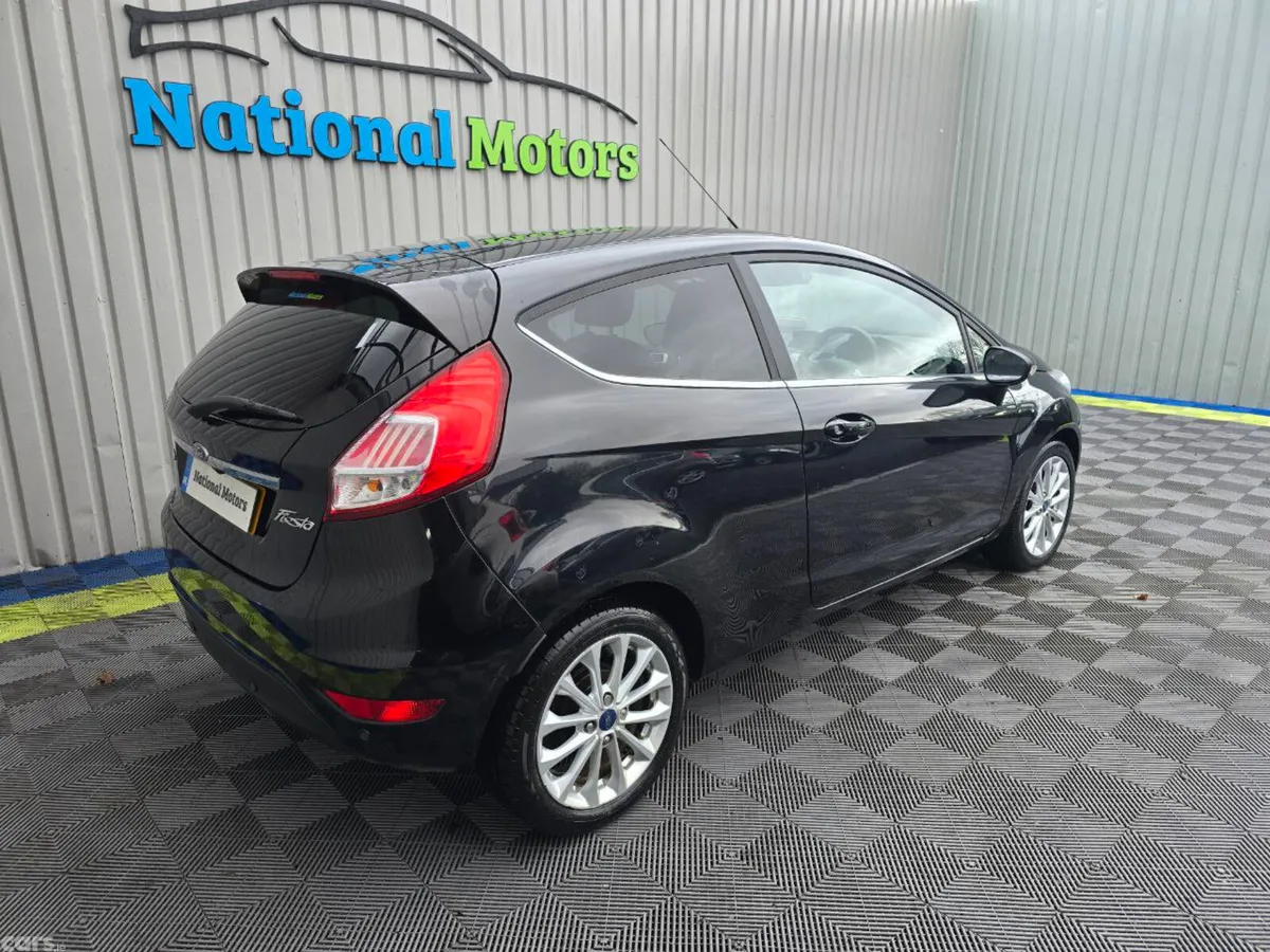 Ford Fiesta Hatchback, Petrol, 2017, Black