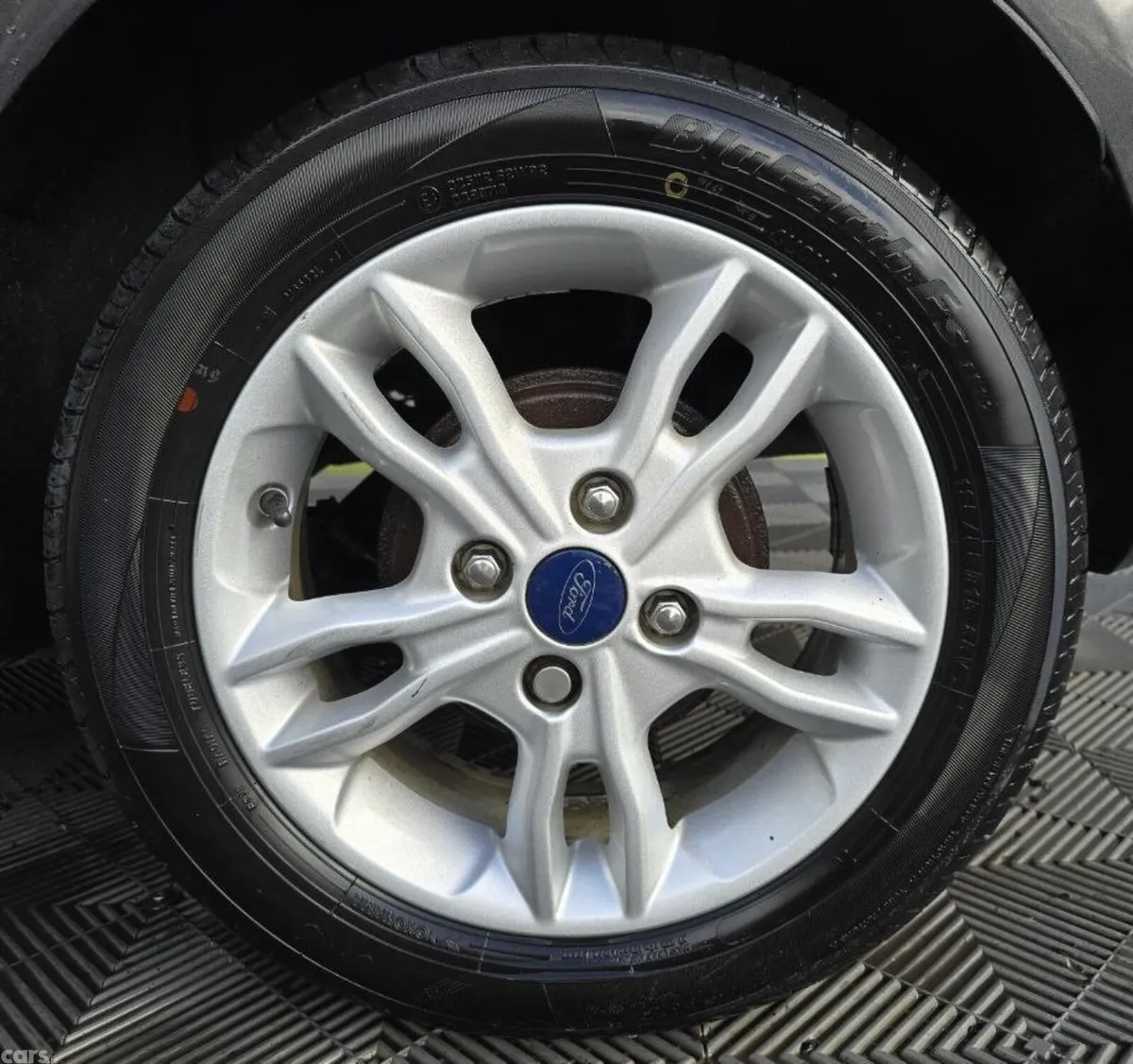 Ford Fiesta Hatchback, Petrol, 2015, Grey