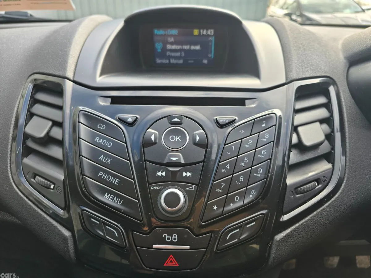 Ford Fiesta Hatchback, Petrol, 2015, Grey