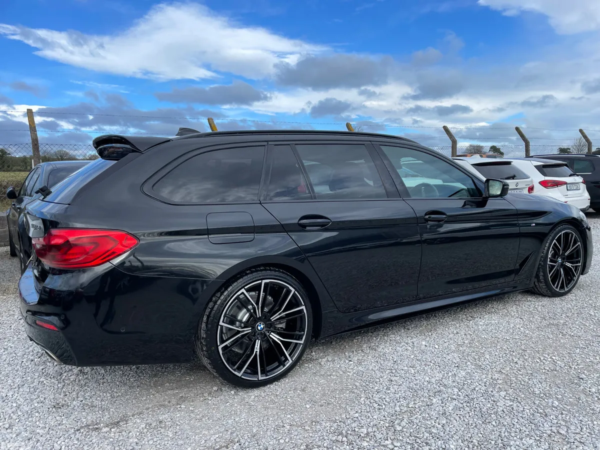 BMW 5-Series Estate, Diesel, 2019, Black
