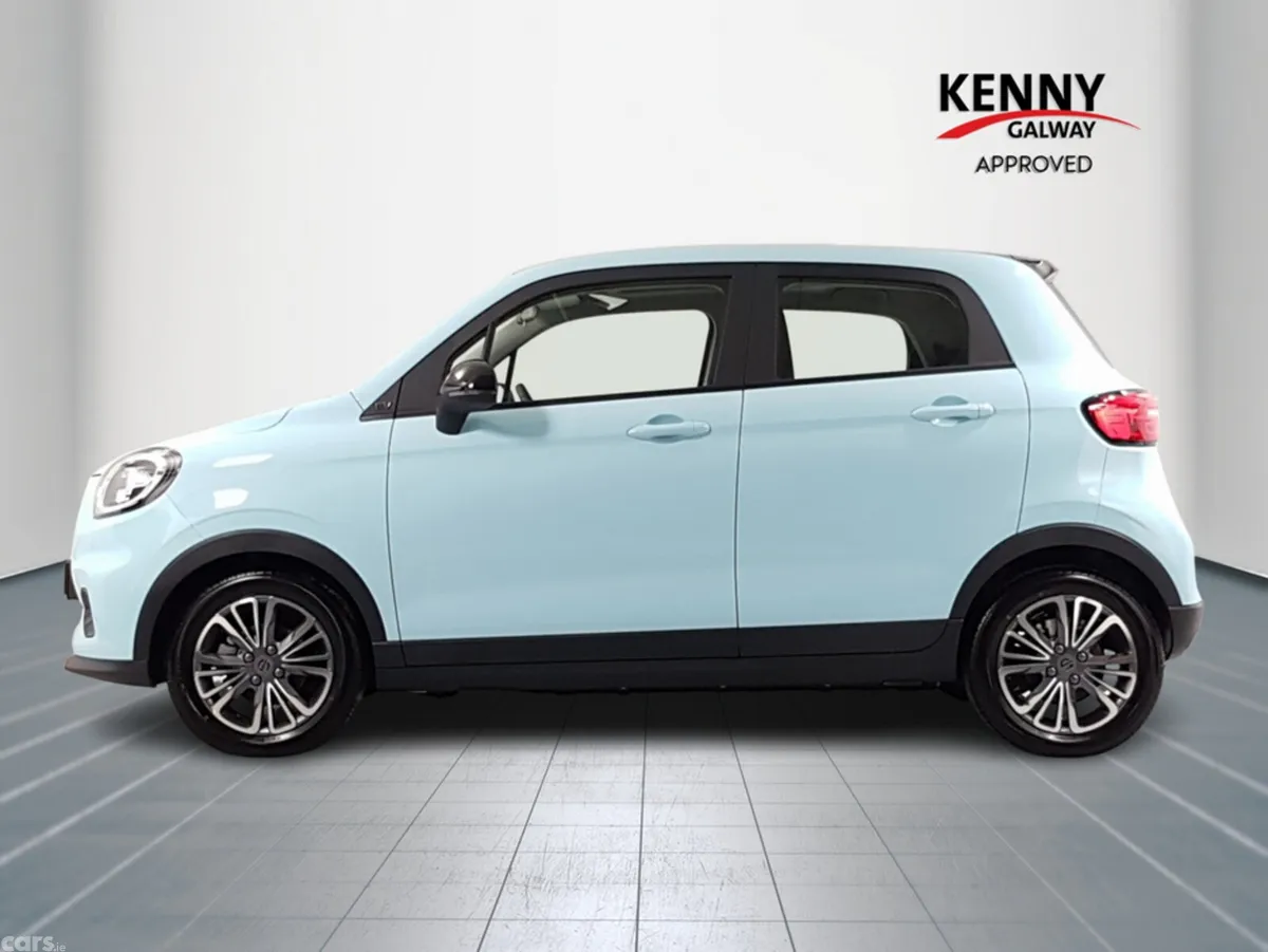 Leapmotor T03 Hatchback, Electric, 2026, Blue