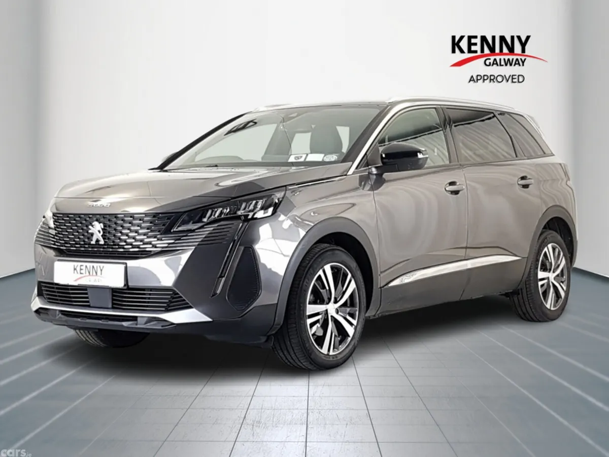 Peugeot 5008 MPV, Diesel, 2024, Grey