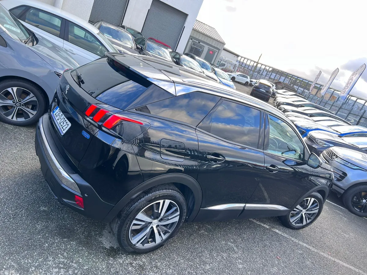 Peugeot 3008 MPV, Diesel, 2023, Black