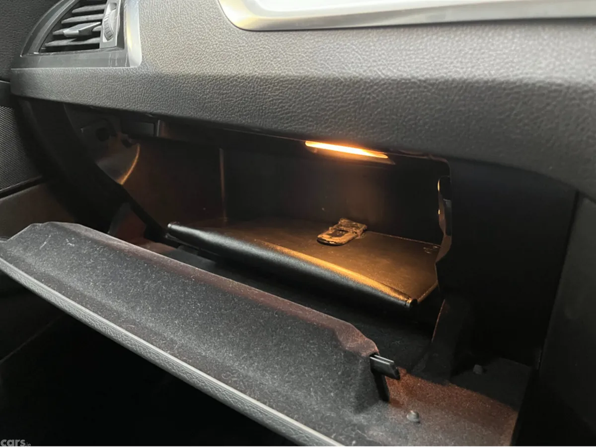 BMW 1-Series Hatchback, Diesel, 2018, Blue