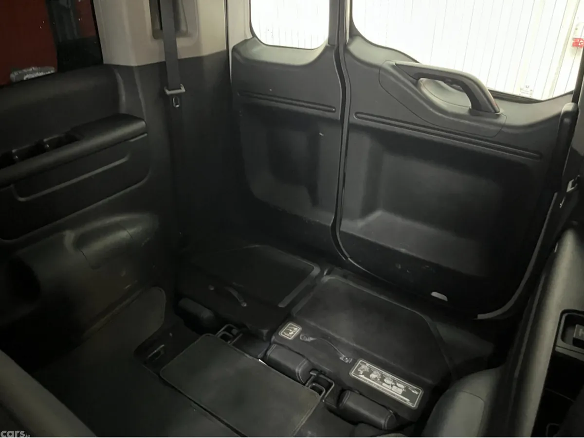 Honda Stepwagon MPV, Petrol Hybrid, 2019, White