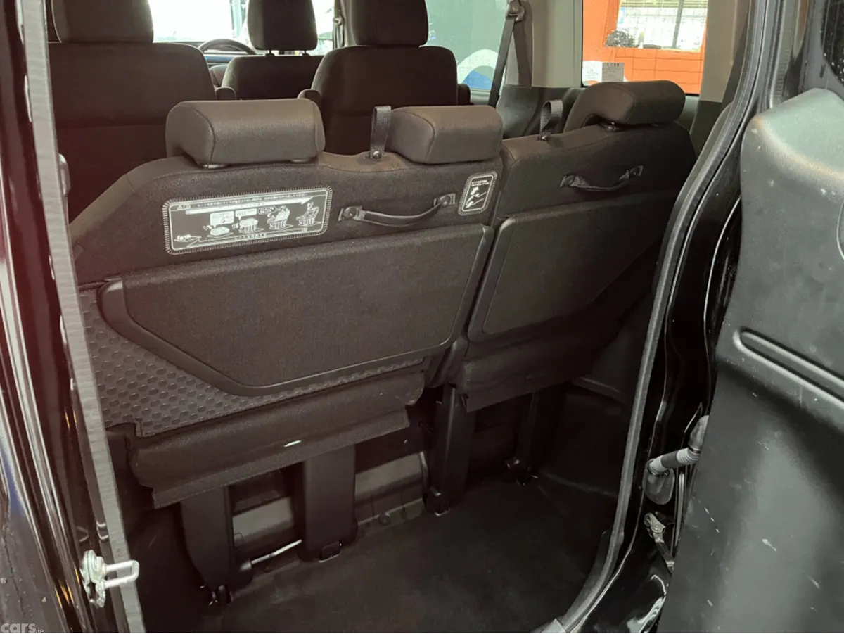 Honda Stepwagon MPV, Petrol Hybrid, 2020, Black