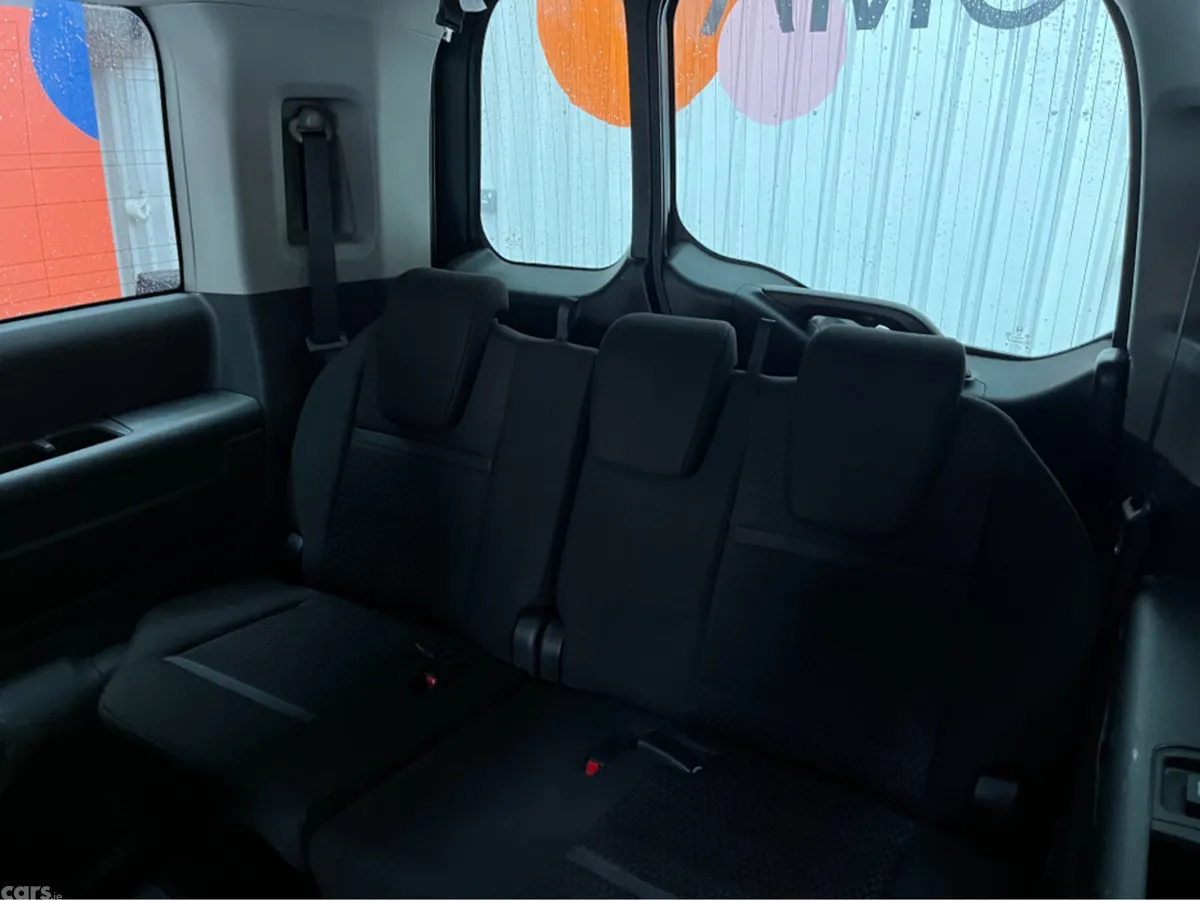 Honda Stepwagon MPV, Petrol Hybrid, 2020, Black