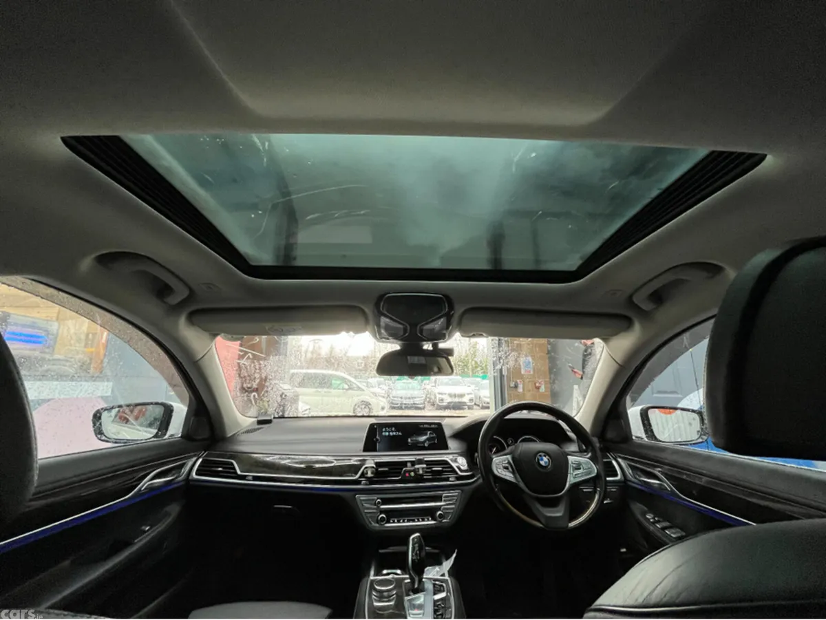 BMW 7-Series Saloon, Petrol Plug-in Hybrid, 2017, White