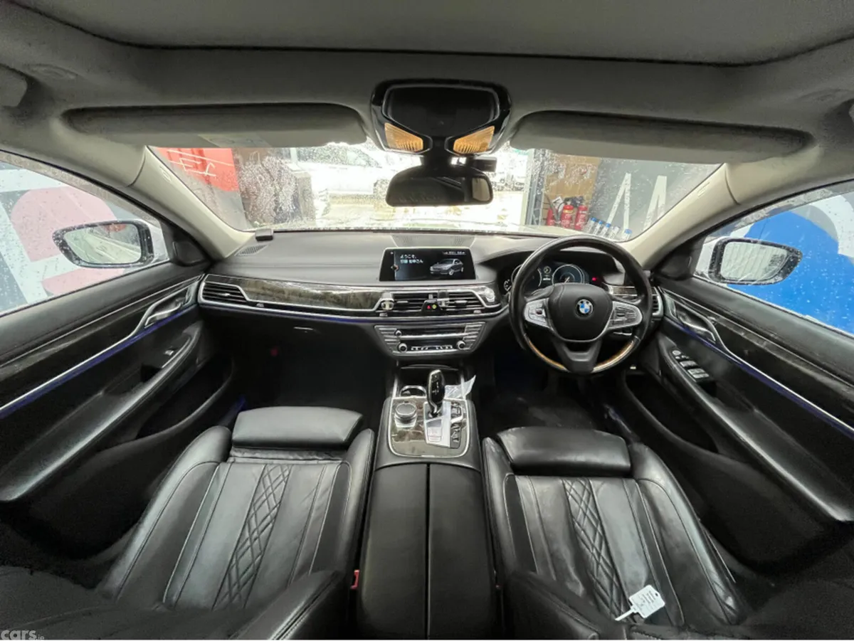 BMW 7-Series Saloon, Petrol Plug-in Hybrid, 2017, White