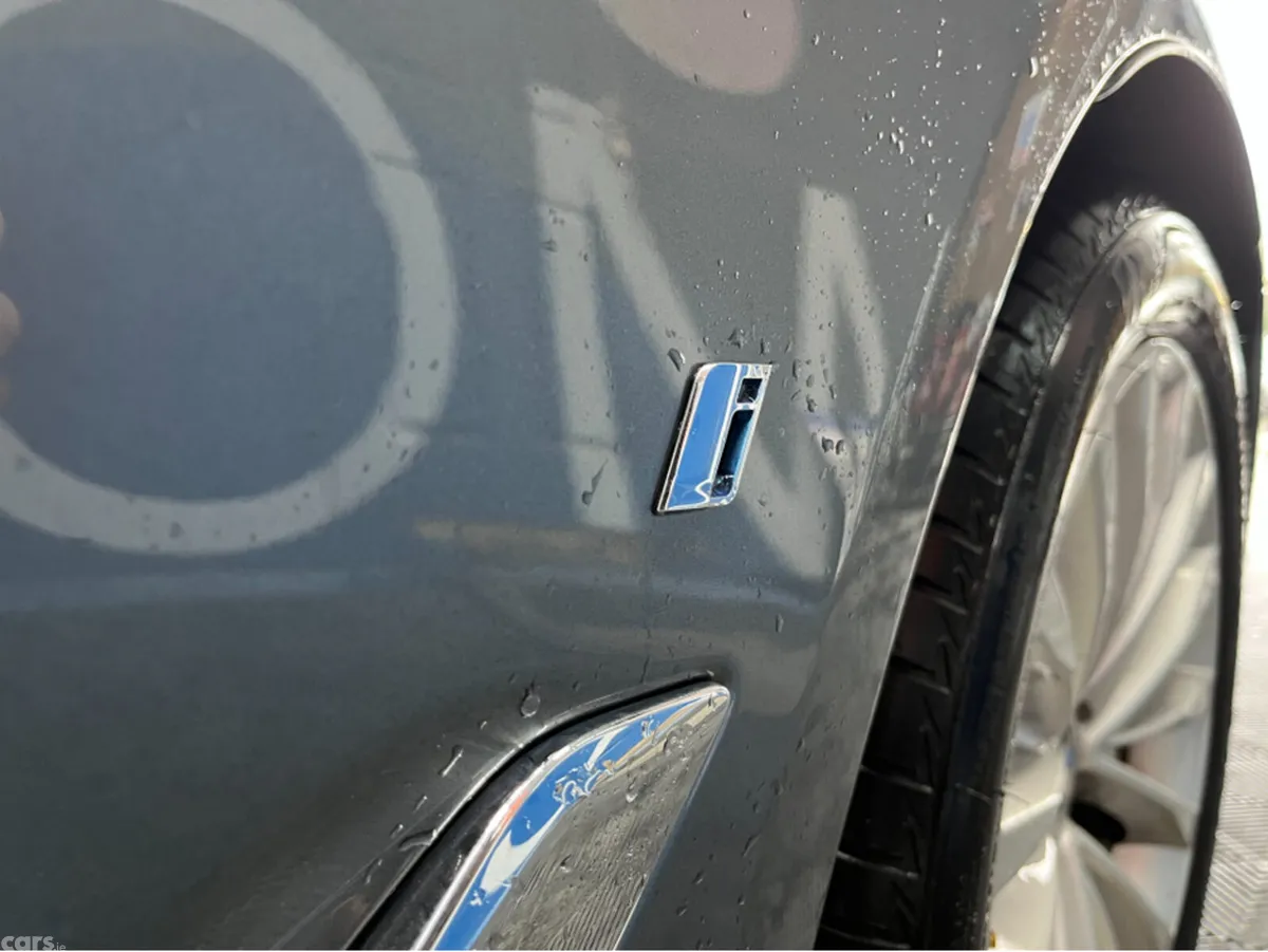 BMW 5-Series Saloon, Petrol Plug-in Hybrid, 2018, Grey