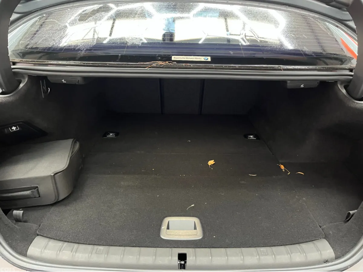 BMW 5-Series Saloon, Petrol Plug-in Hybrid, 2018, Grey