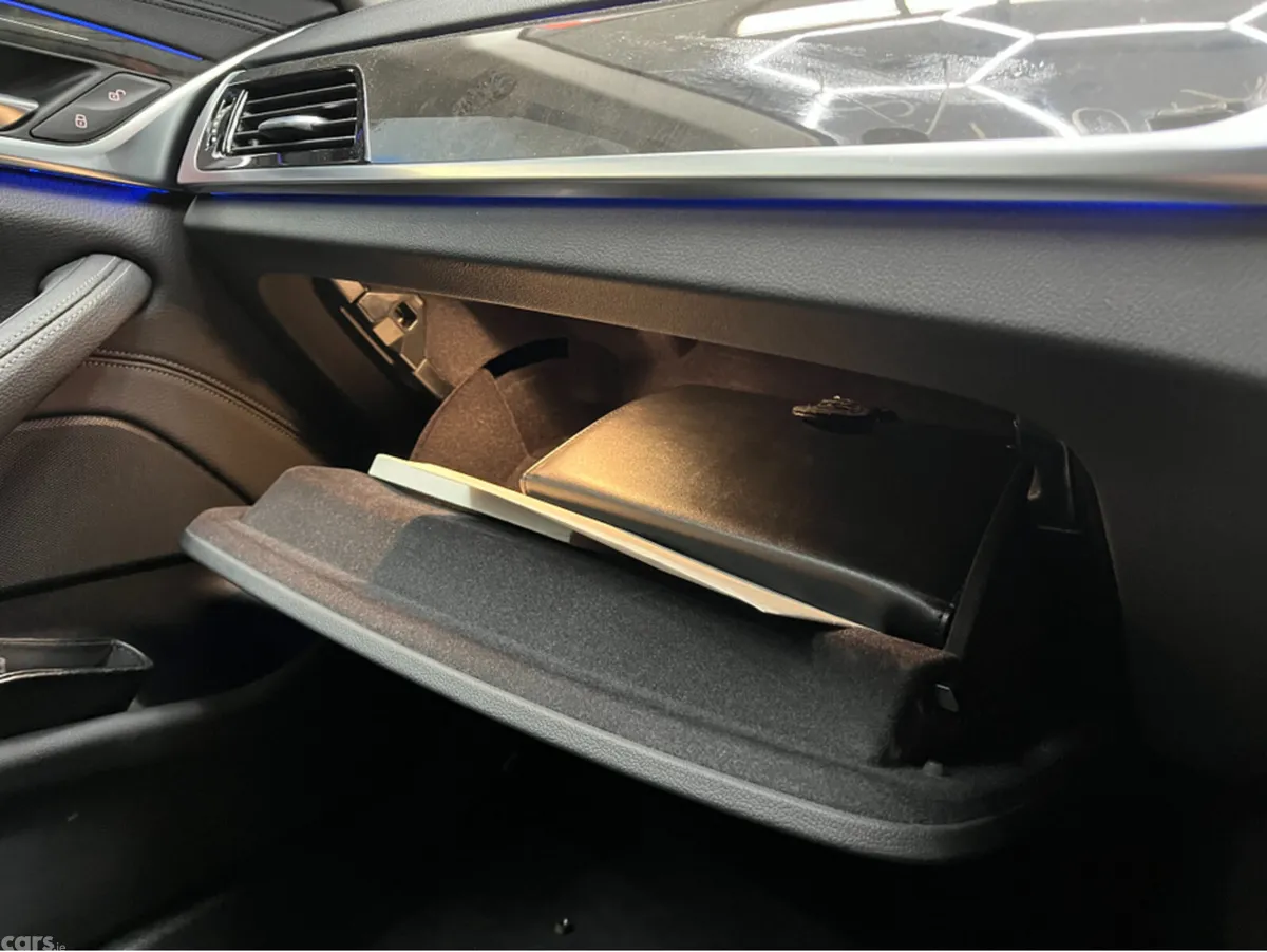 BMW 5-Series Saloon, Petrol Plug-in Hybrid, 2018, Grey