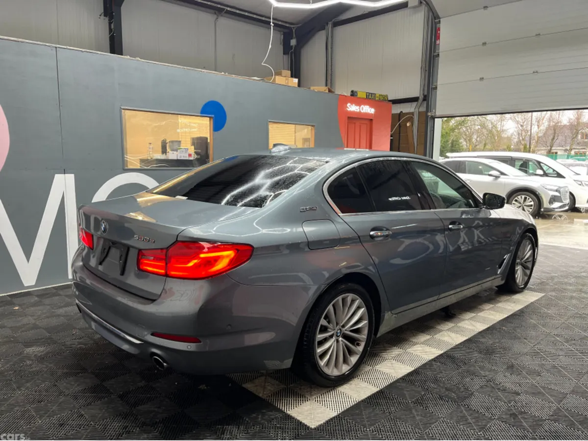 BMW 5-Series Saloon, Petrol Plug-in Hybrid, 2018, Grey