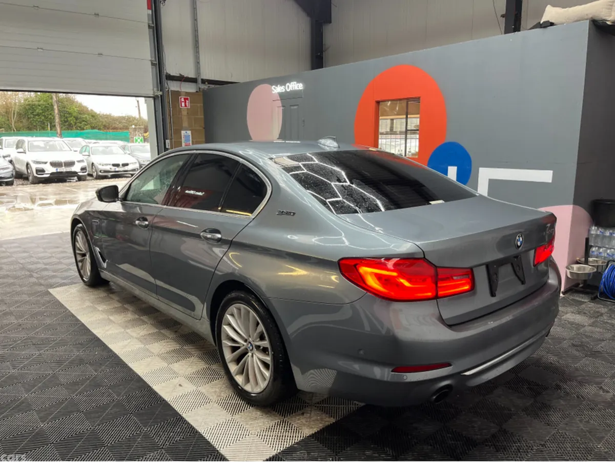 BMW 5-Series Saloon, Petrol Plug-in Hybrid, 2018, Grey