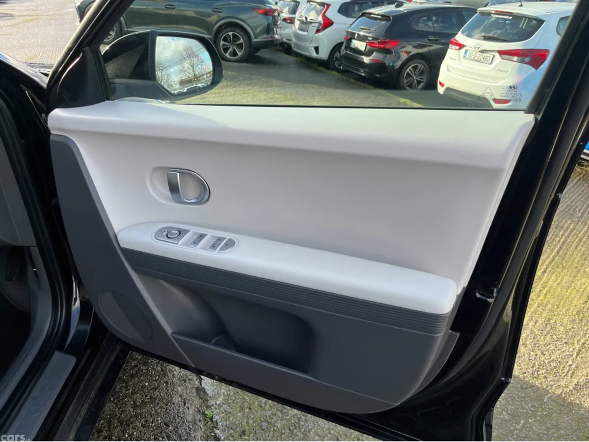 Hyundai IONIQ 5 MPV, Electric, 2023, Black