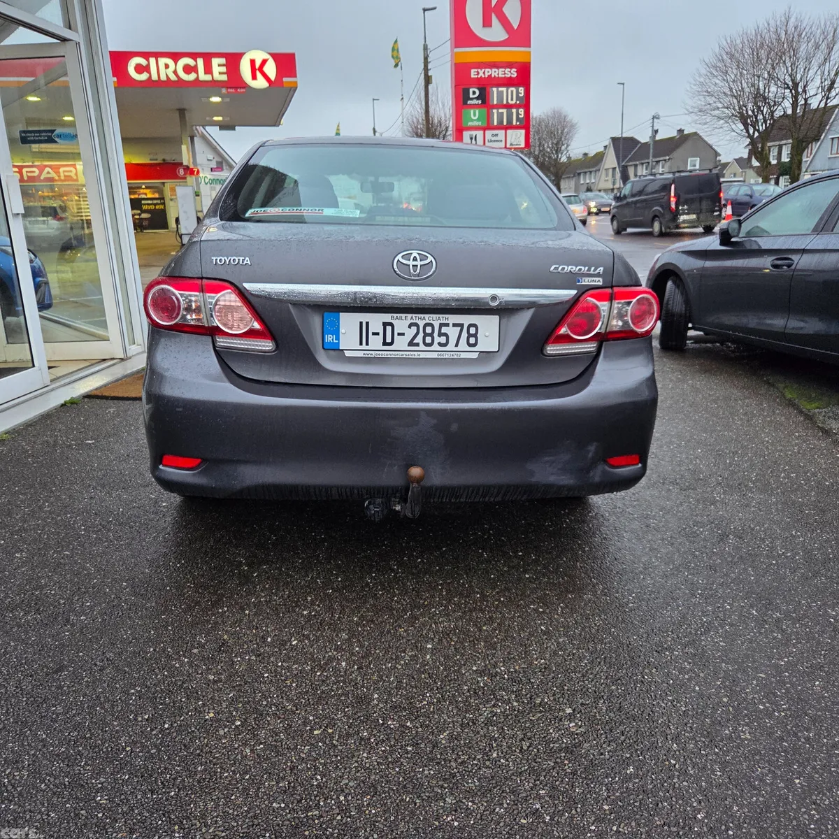 Toyota Corolla Saloon, Diesel, 2011, Grey
