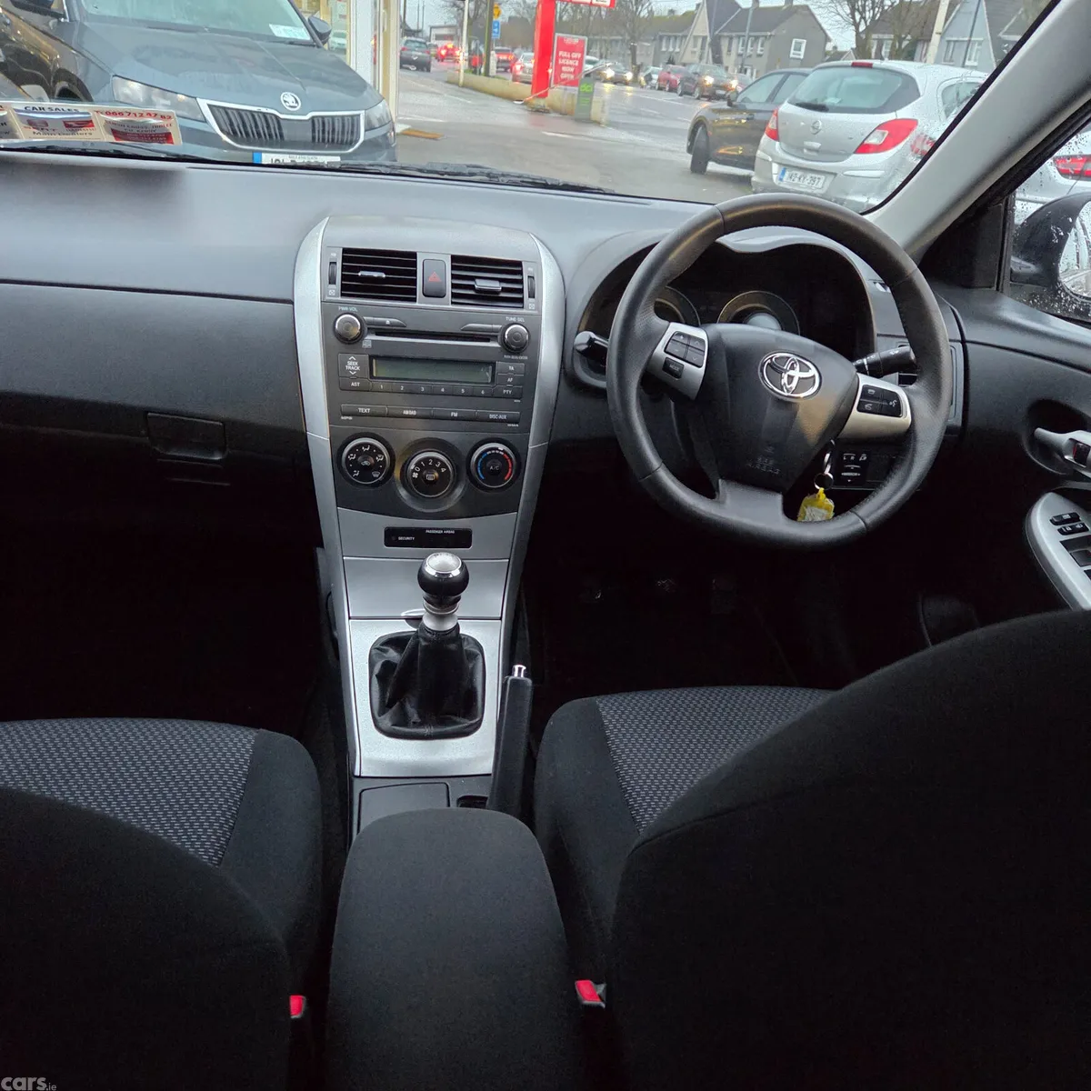 Toyota Corolla Saloon, Diesel, 2011, Grey