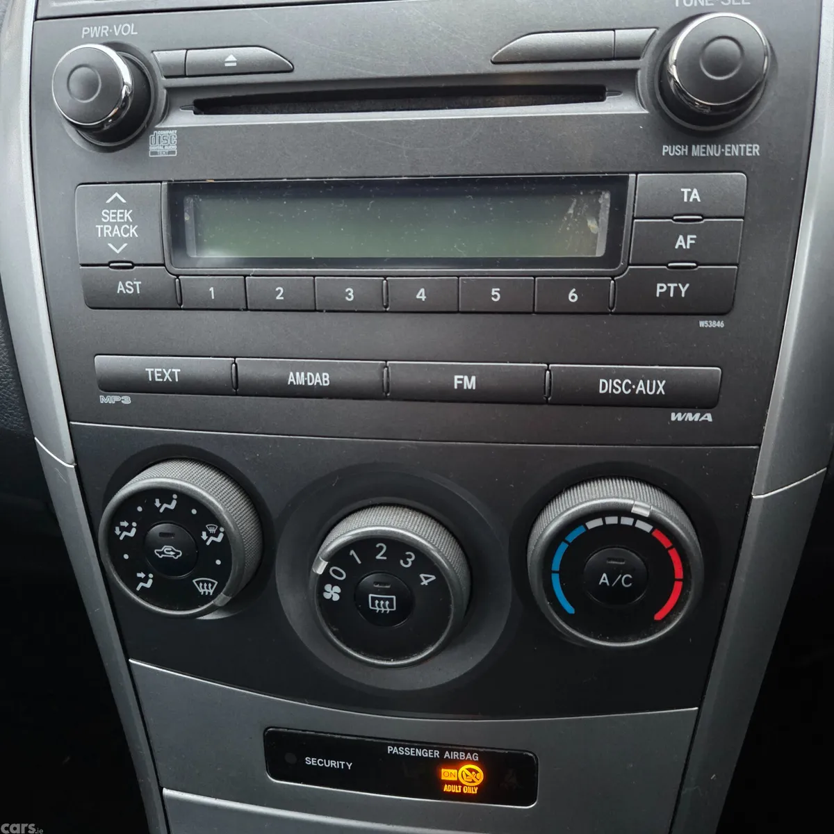 Toyota Corolla Saloon, Diesel, 2011, Grey