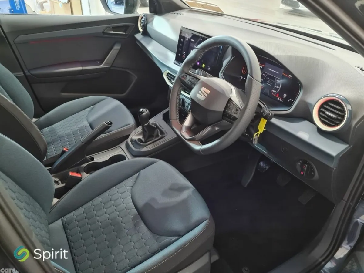 SEAT Arona SUV, Petrol, 2027, Grey