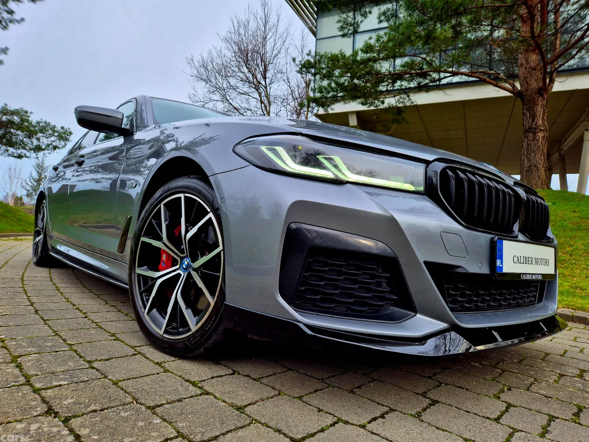 BMW 5-Series Saloon, Petrol Plug-in Hybrid, 2023, Grey
