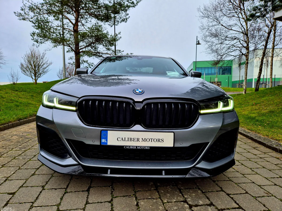 BMW 5-Series Saloon, Petrol Plug-in Hybrid, 2023, Grey