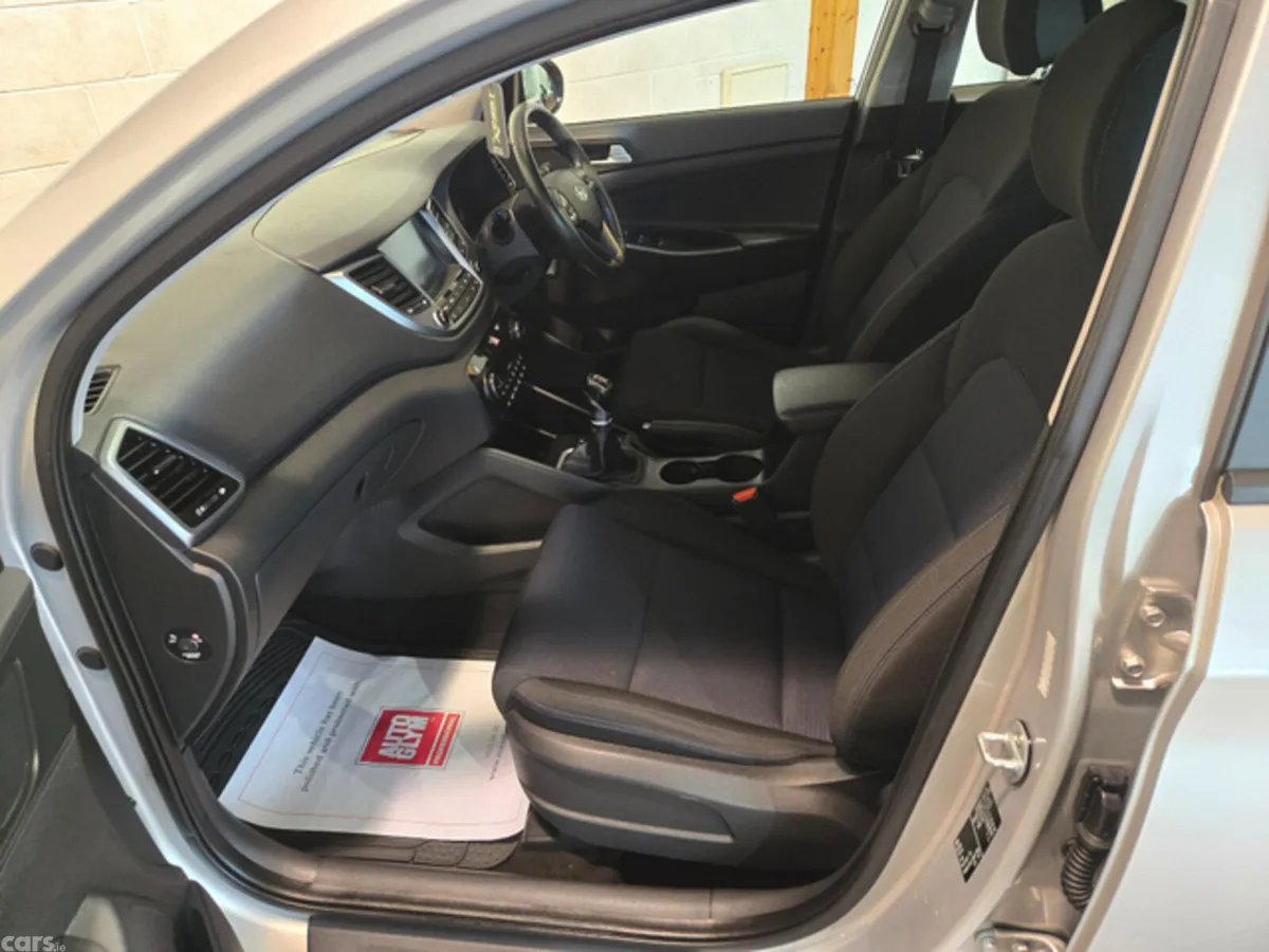 Hyundai Tucson SUV, Diesel, 2016, Silver